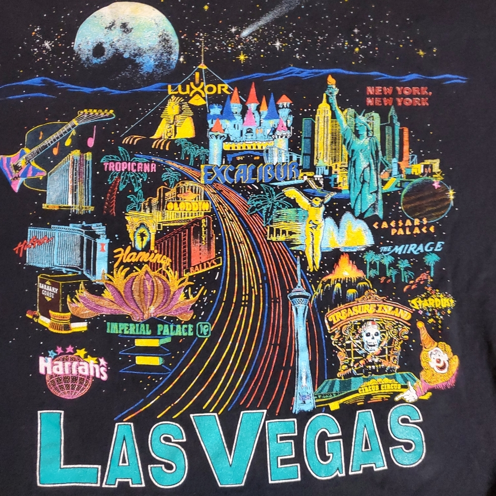 Las Vegas Scrunch Bottom t-shirt Short Sleeve- Amazing Colorful  Graphic Womans